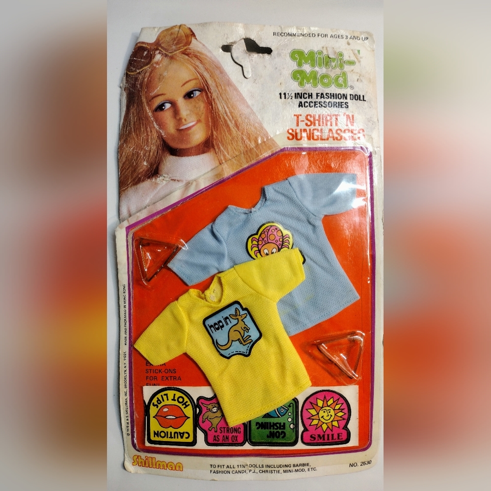 VTG 1978 Shillman Mini-Mod T-SHIRT ‘N SUNGLASSES Stickers 11.5” Doll Fashion NOS
